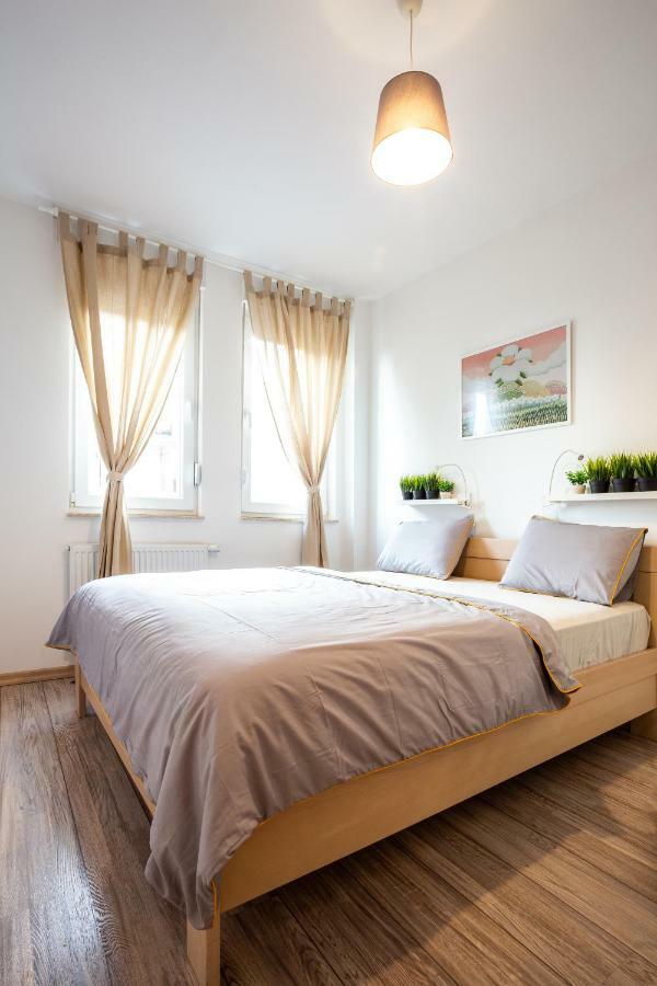 Апартаменты Modern Naive Downtown With Free Private Garage-fast Wi-fi